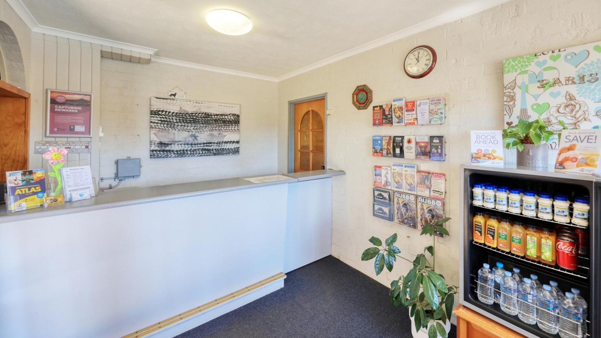Blue Diamond Motor Inn Dubbo Kültér fotó