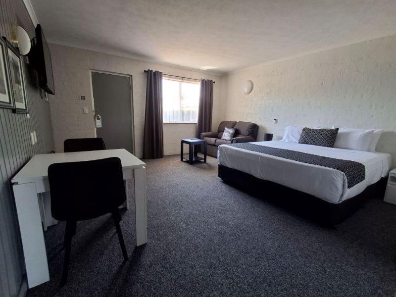 Blue Diamond Motor Inn Dubbo Kültér fotó