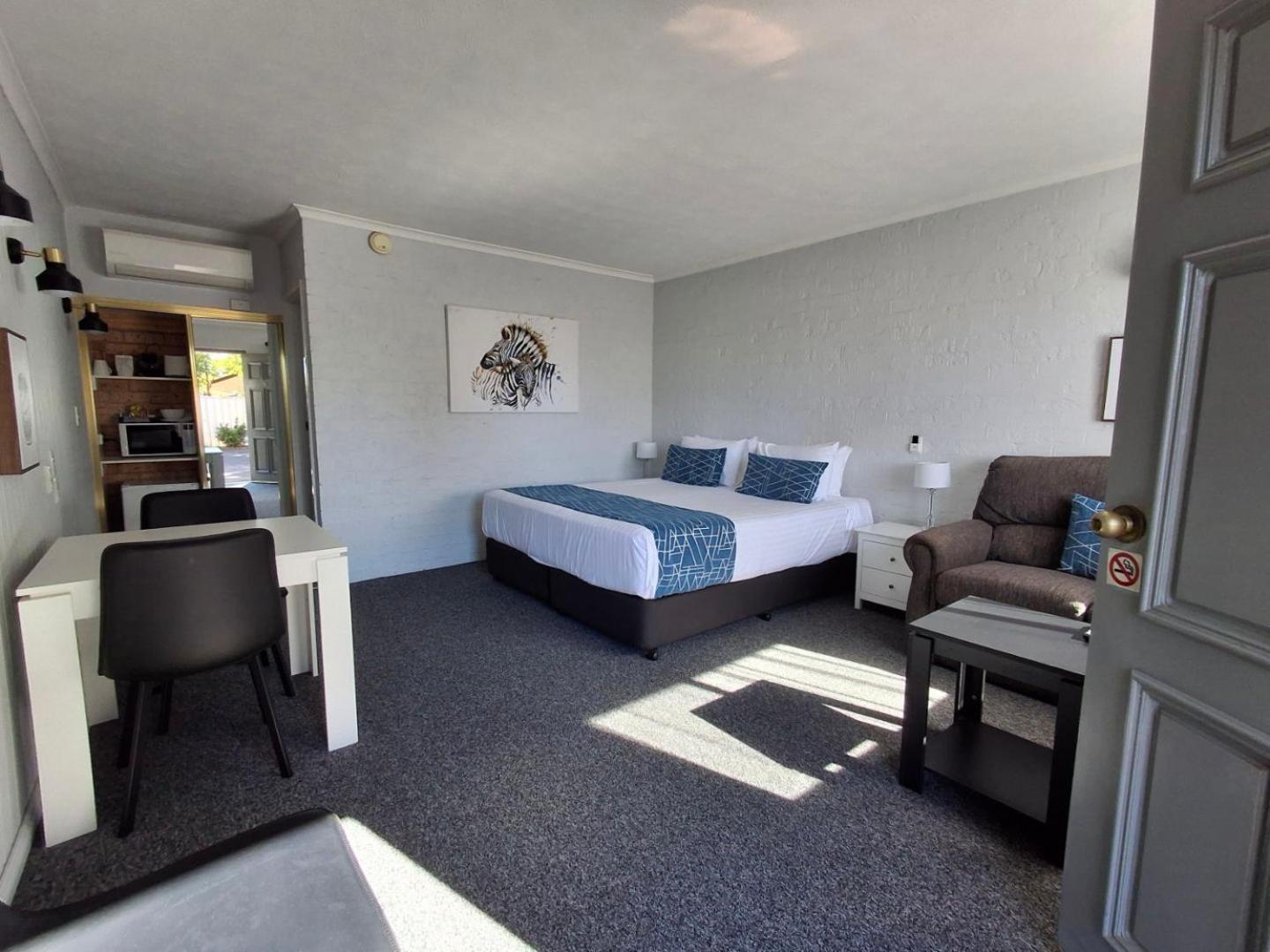 Blue Diamond Motor Inn Dubbo Kültér fotó